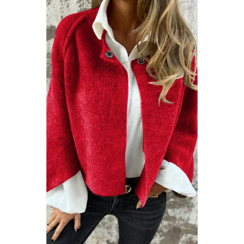 Eliane Coat | Essential Elegance Short, Light and Comfortable