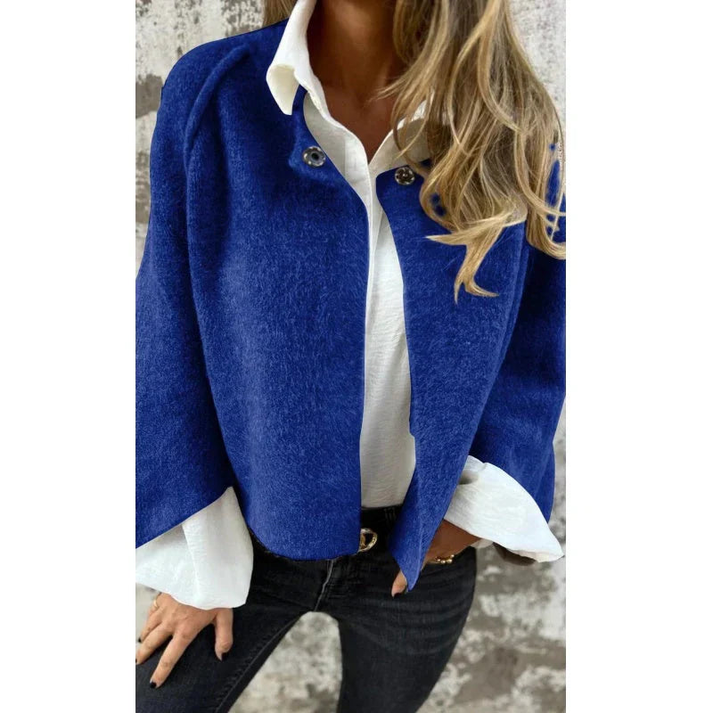 Eliane Coat | Essential Elegance Short, Light and Comfortable