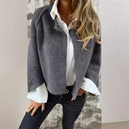 Eliane Coat | Essential Elegance Short, Light and Comfortable